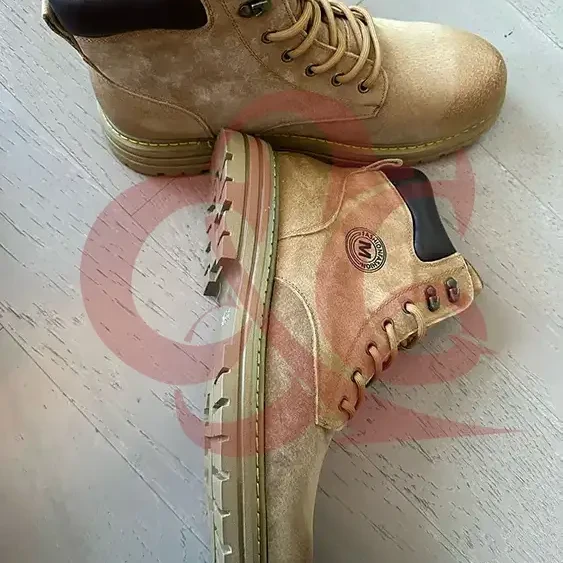 Ghete piele intoarsa - captusite. Culori: gri, maro